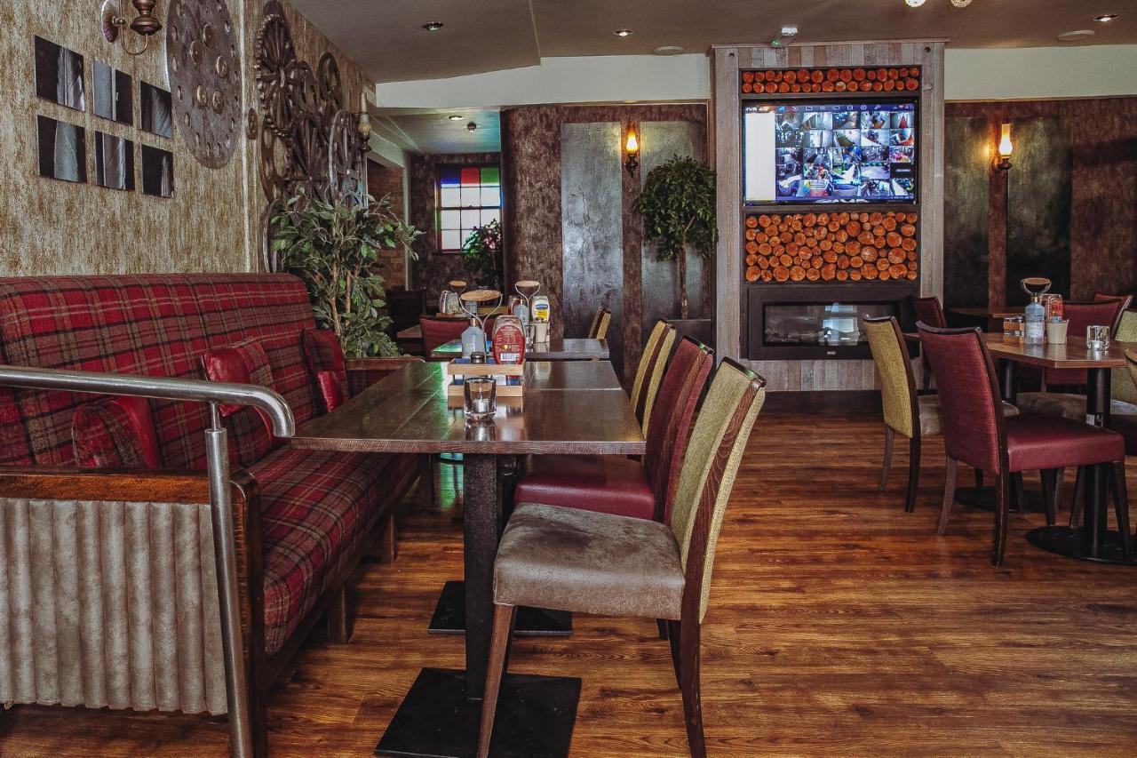 Muskerry Arms Bar And B&B Blarney Exterior photo