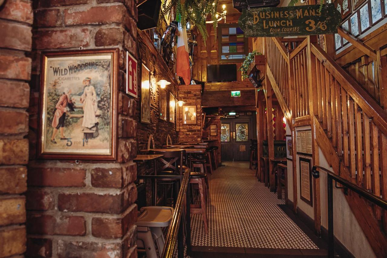 Muskerry Arms Bar And B&B Blarney Exterior photo